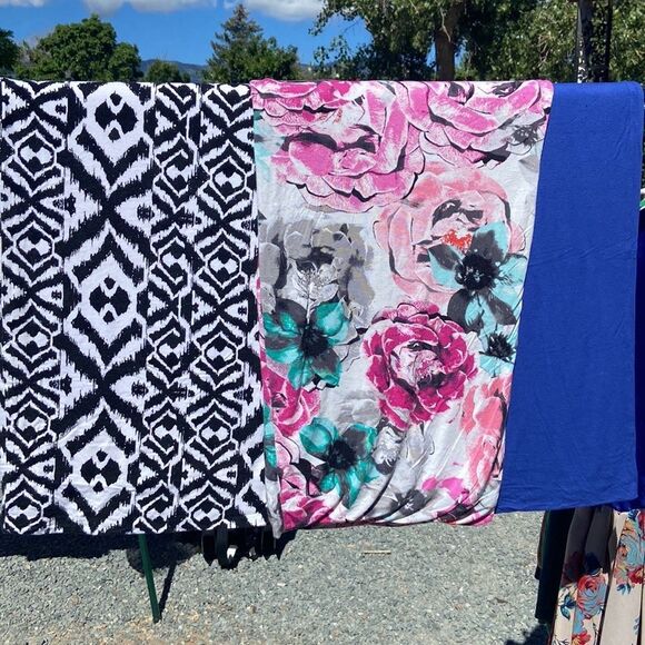 3 PICES TREE PC 1 JEANS BY BUFFALO & 2 BISOU BISOU WOMEN SKIRT SIZE S -XS - Picture 4 of 16